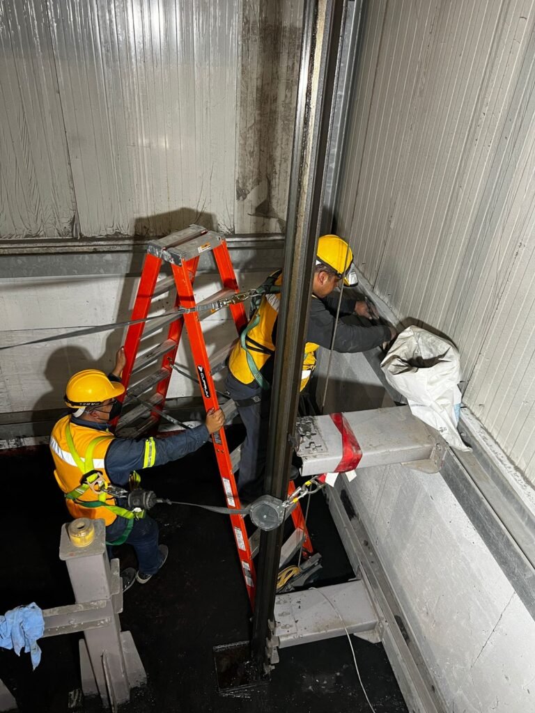 mantenimiento en equipo de carga industrial 2 (henkel)